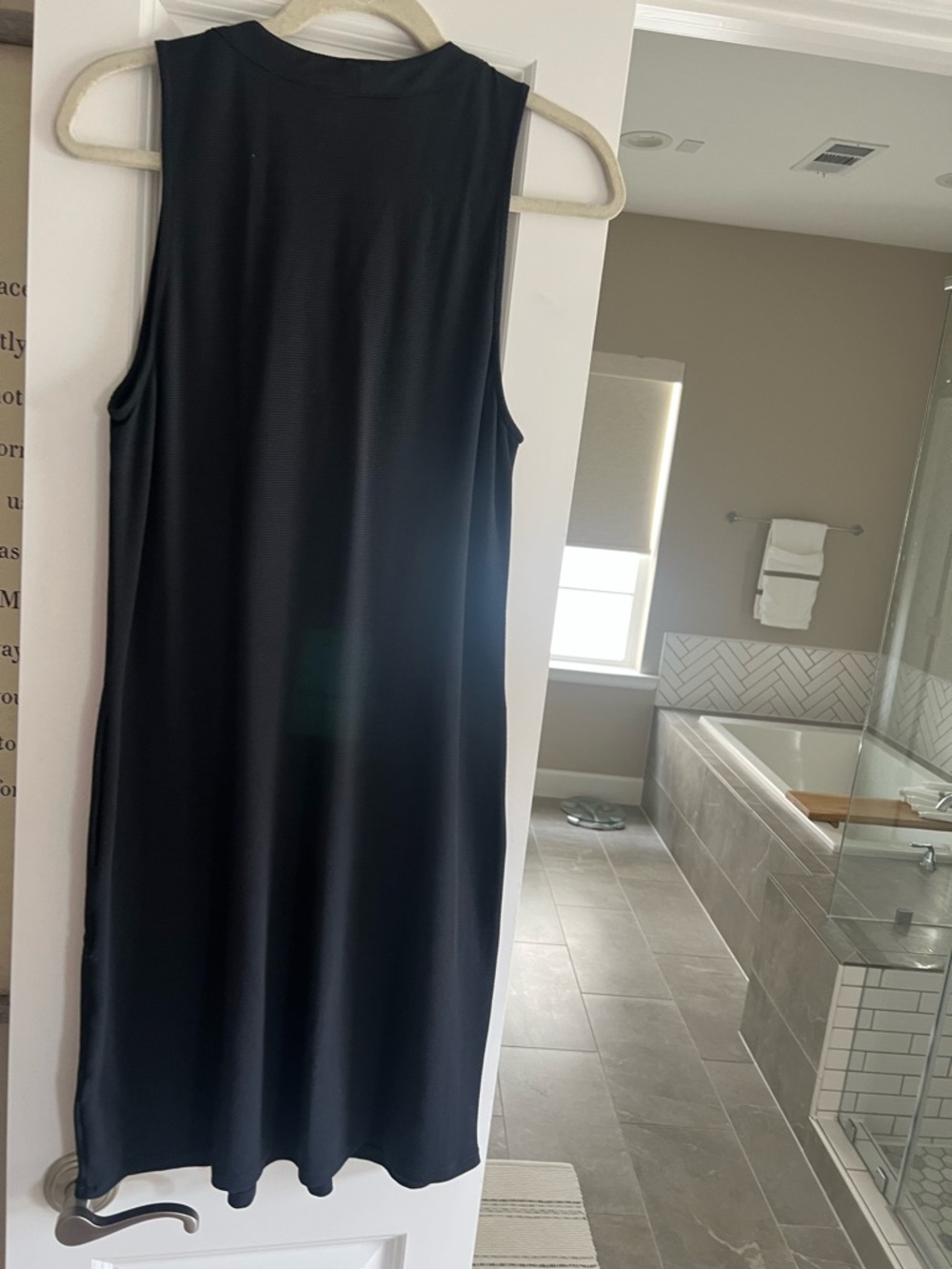 Tommy Bahama Black Sleeveless Midi Dress